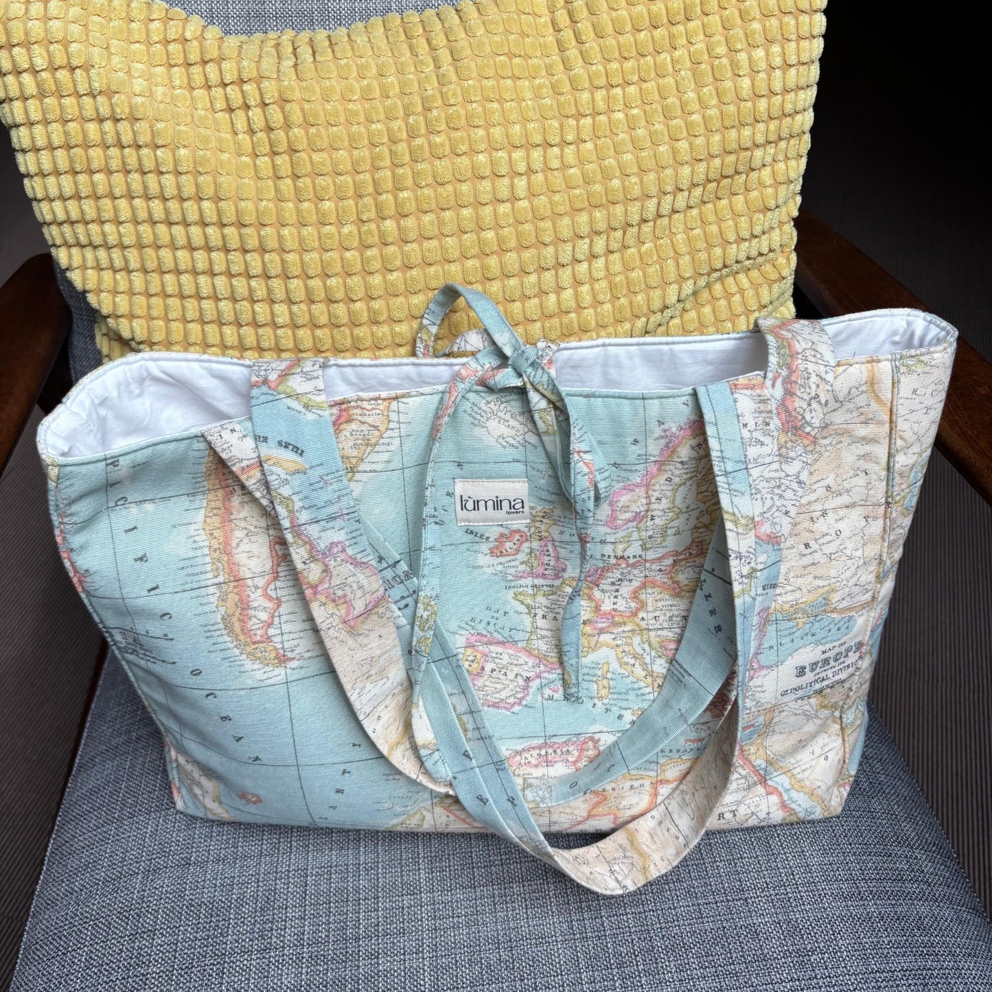 Padded Tote Bag – World Map Travel Laptop & Everyday Bag