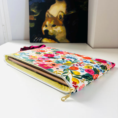 Laptop & Tablet Sleeve 11"–16” – Floral crush with front pocket