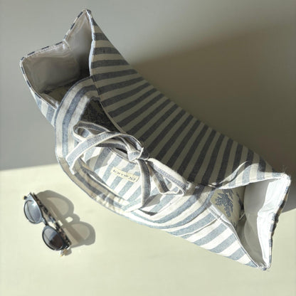 Padded Tote Bag – Light Grey Striped Everyday bag