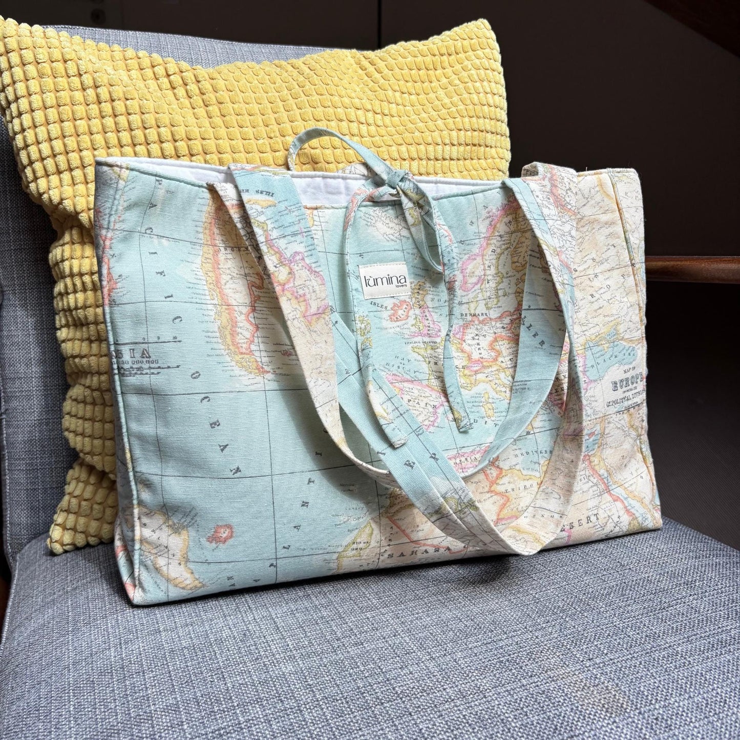 Padded Tote Bag – World Map Travel Laptop & Everyday Bag