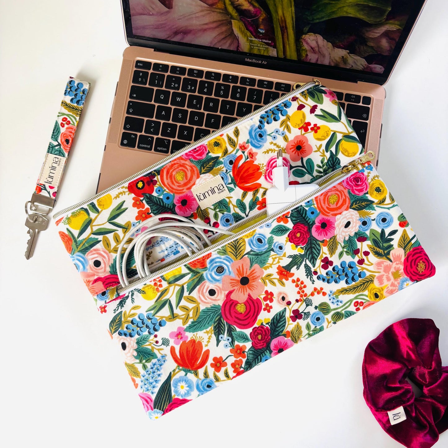 Laptop & Tablet Sleeve 11"–16” – Floral crush with front pocket