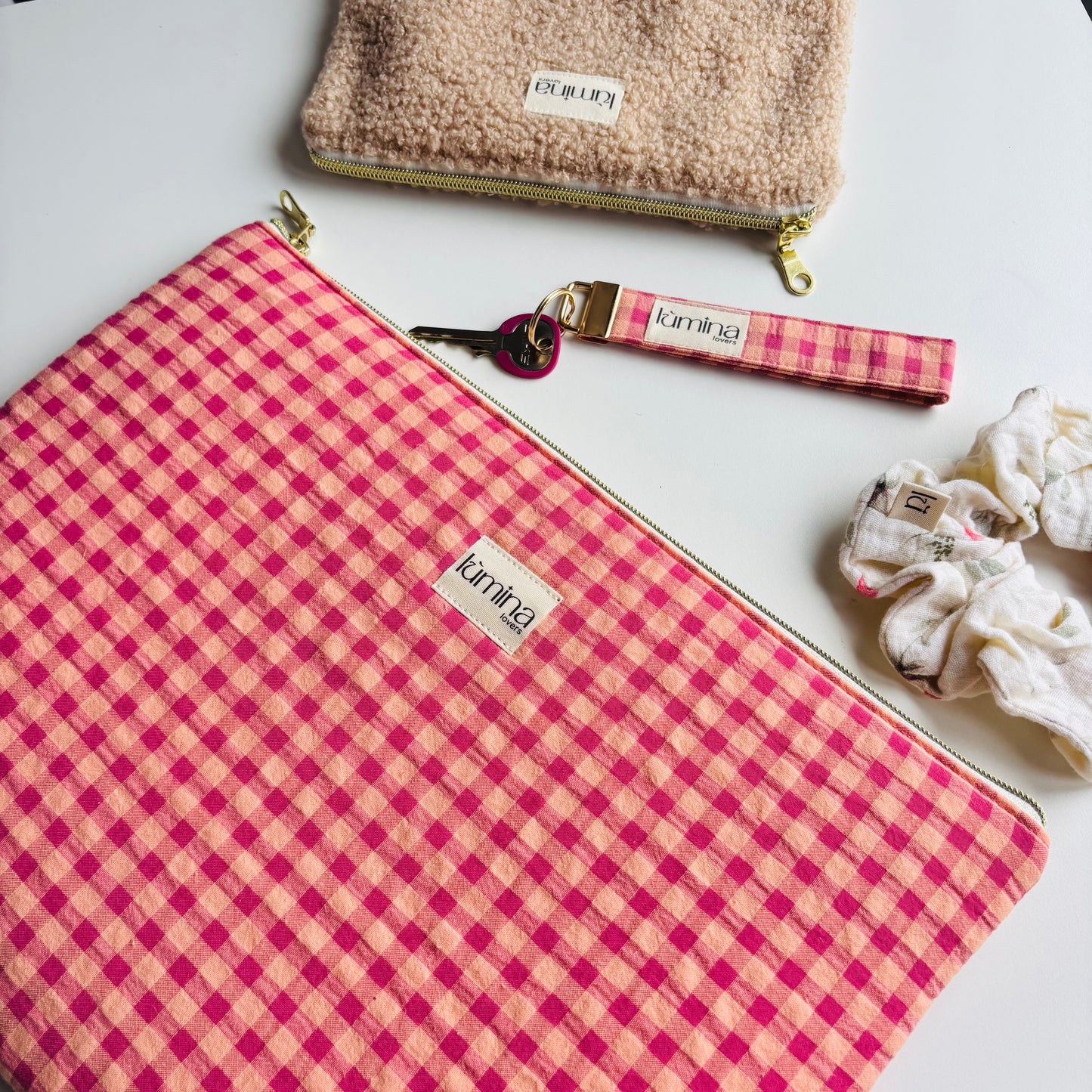 Laptop & Tablet Sleeve 11–16” – Salmon & Fuchsia Gingham