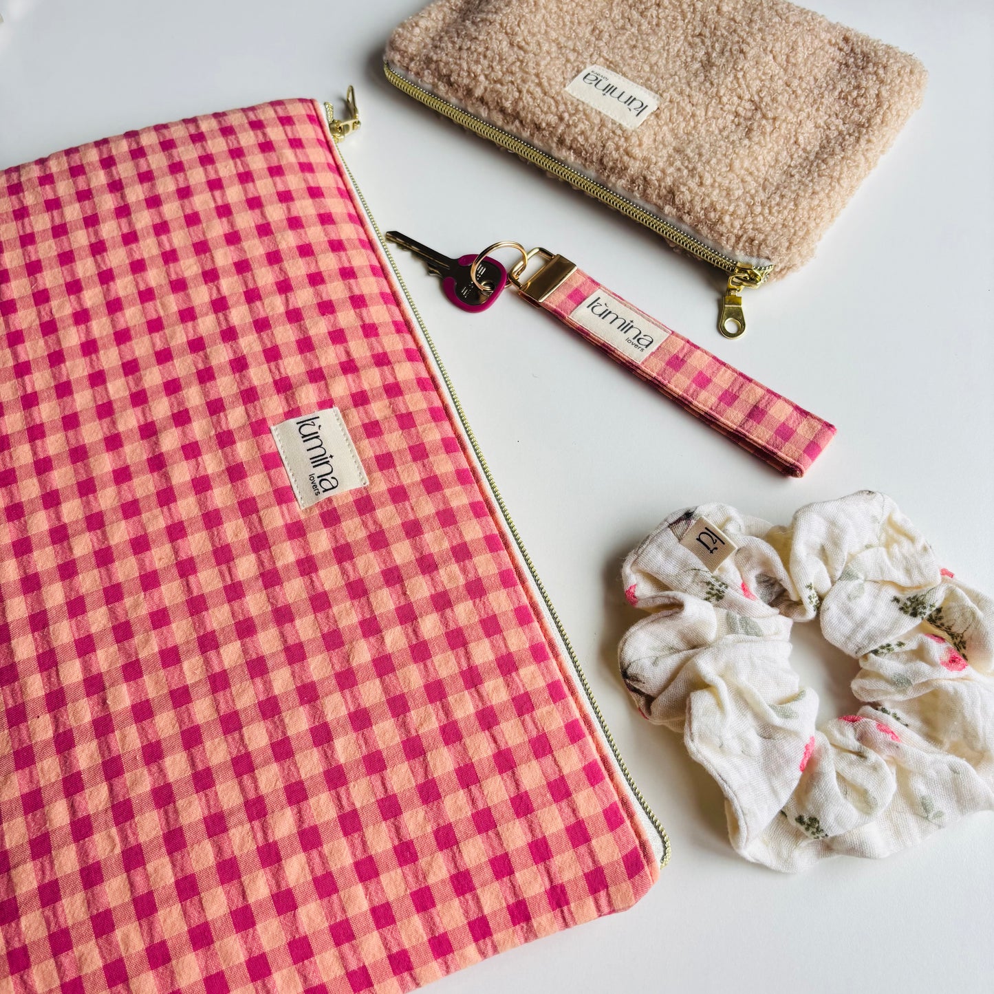 Laptop & Tablet Sleeve 11–16” – Salmon & Fuchsia Gingham