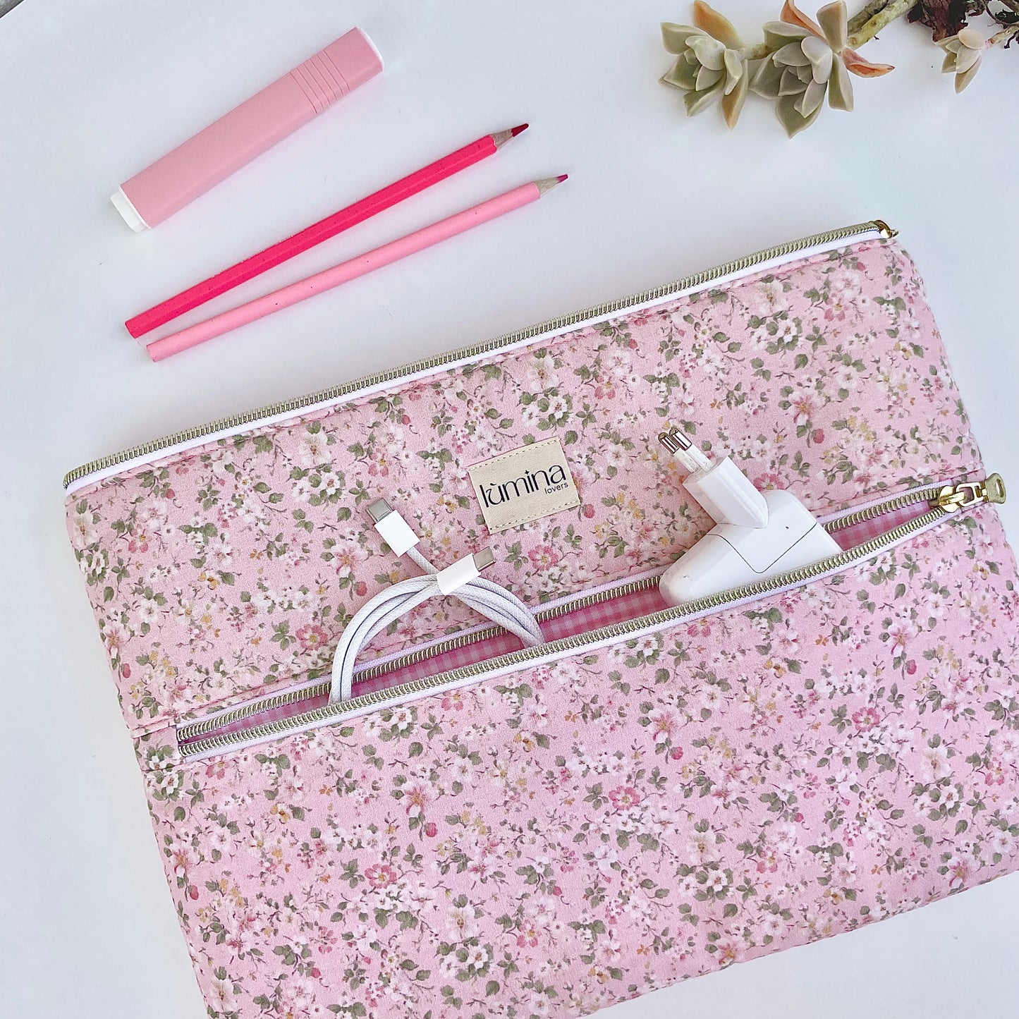Laptop & Tablet Sleeve 11"–16” – Floral garden with front pocket