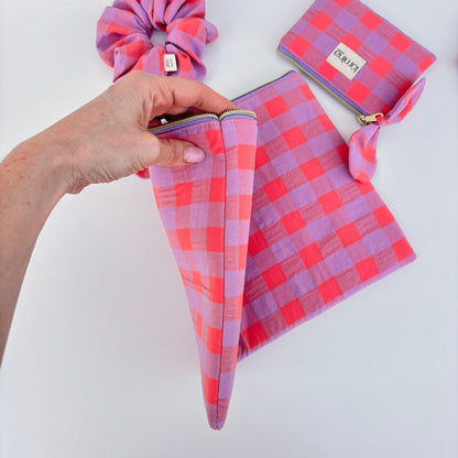 Laptop & Tablet Sleeve 11–16” – Light Orange and Purple Maxi Gingham