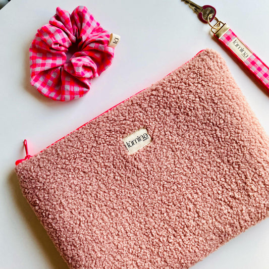 Laptop & Tablet Sleeve 11–16” –  Soft Pink Teddy Fleece Case