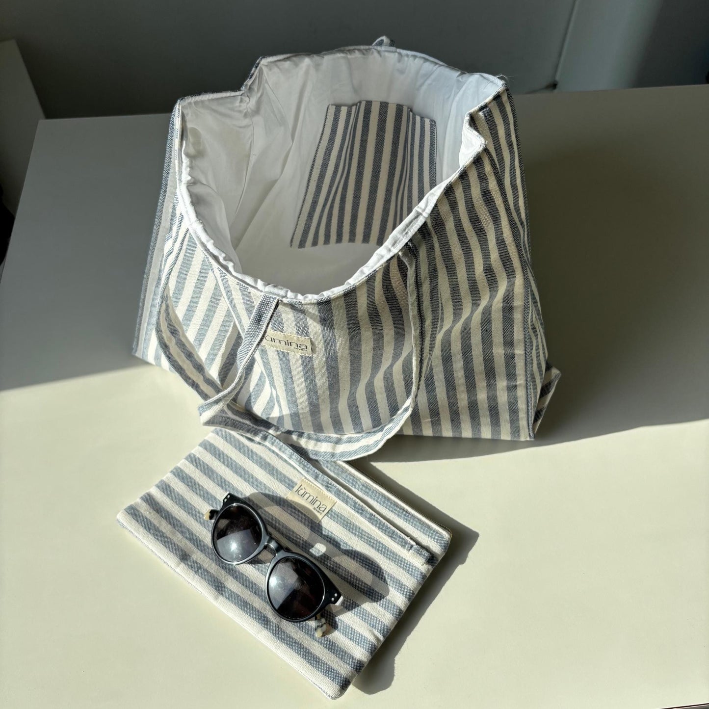 Padded Tote Bag – Light Grey Striped Everyday bag