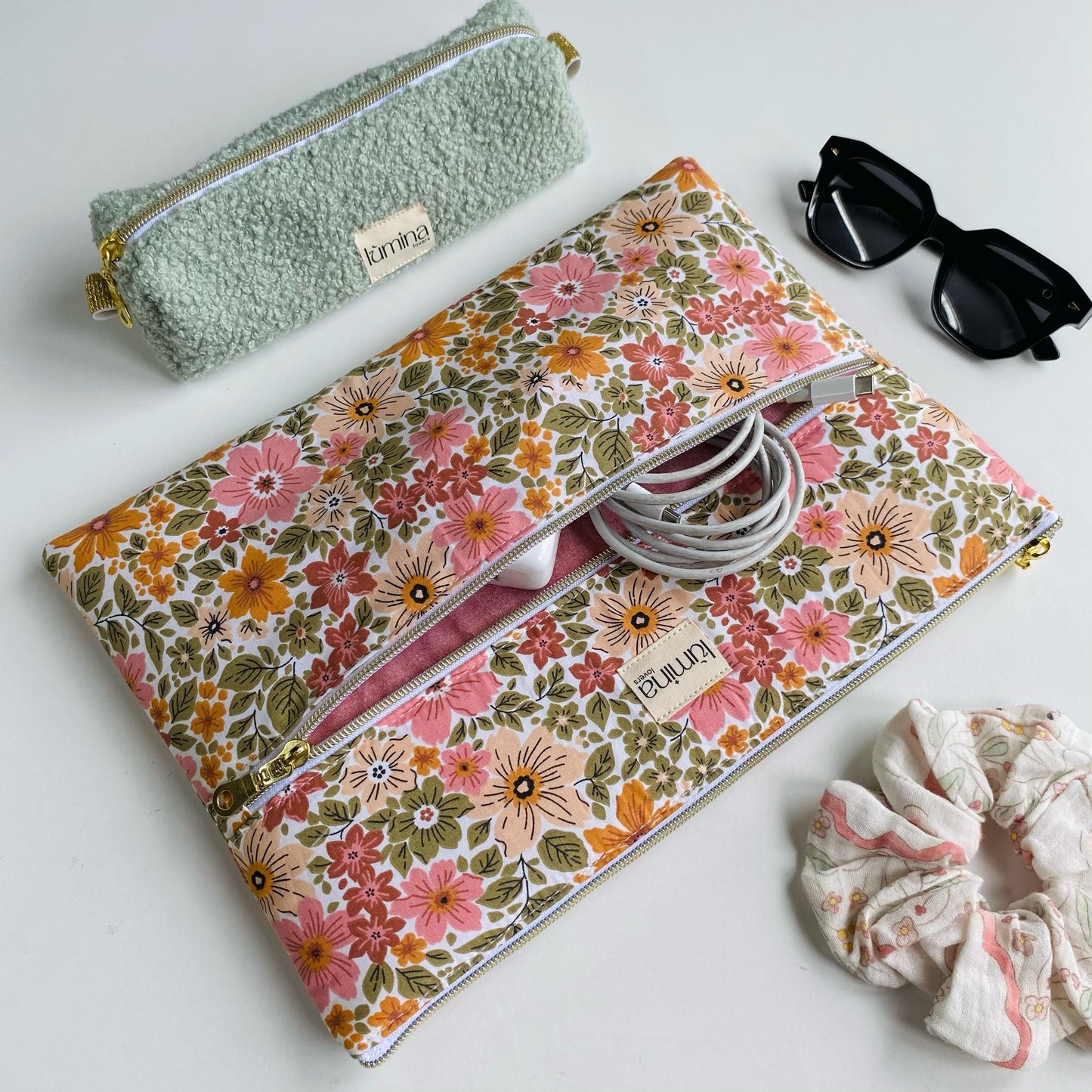 Laptop & Tablet Sleeve 11"–16” – Floral bloom with front pocket