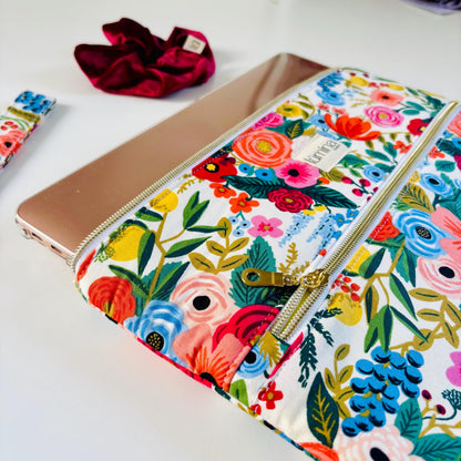 Laptop & Tablet Sleeve 11"–16” – Floral crush with front pocket